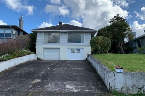 Photo of property in 8 Speedy Crescent, Hillcrest, Auckland, 0627