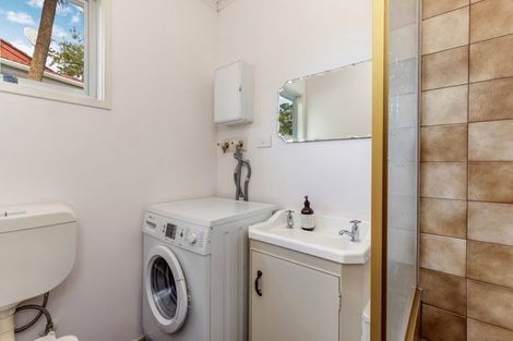 Photo of property in 102 Glendale Road, Glen Eden, Auckland, 0602