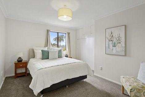 Photo of property in 15 Sawtell Place, Northcote, Christchurch, 8052