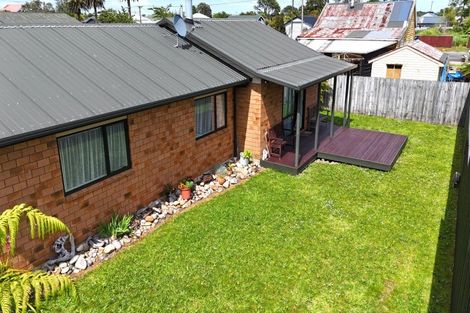 Photo of property in 95 Romilly Street, Westport, 7825