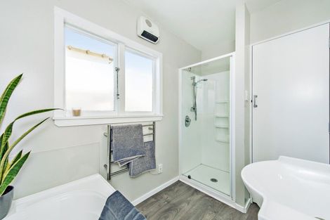 Photo of property in 25 Cross Street, Waikuku Beach, 7473