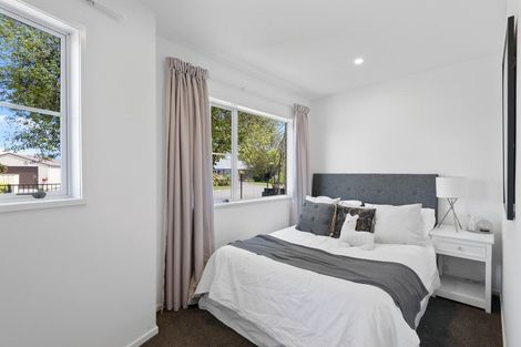Photo of property in 32 Kirsten Place, Parklands, Christchurch, 8083