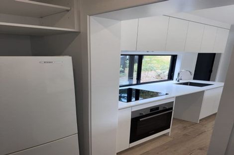 Photo of property in 25 Ocean Road, Surfdale, Waiheke Island, 1081