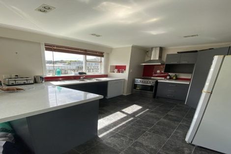 Photo of property in 3/199 Newlands Road, Newlands, Wellington, 6037