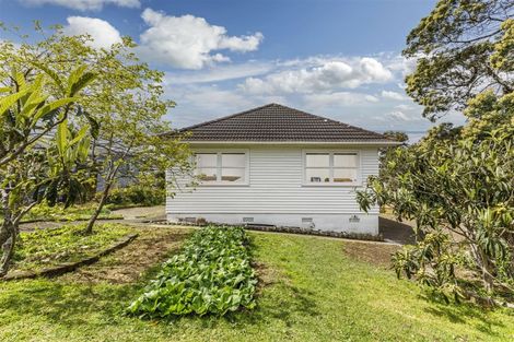 Photo of property in 1/30 Weldene Avenue, Glenfield, Auckland, 0629