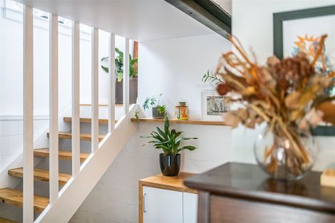 Photo of property in 18 Kamara Road, Glen Eden, Auckland, 0602