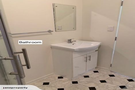 Photo of property in 12 Hugh Brown Drive, New Lynn, Auckland, 0600