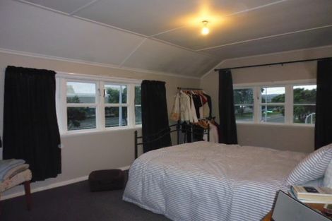 Photo of property in 4/87 Cambridge Terrace, Waterloo, Lower Hutt, 5011