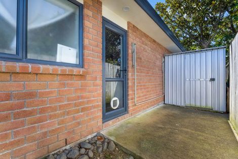 Photo of property in 16 O'sullivan Place, Waiuku, 2123
