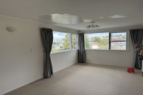 Photo of property in 32 Diana Drive, Glenfield, Auckland, 0627
