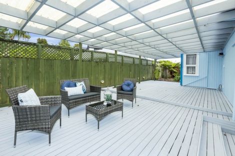 Photo of property in 27 Seymour Grove, Kingsley Heights, Upper Hutt, 5018