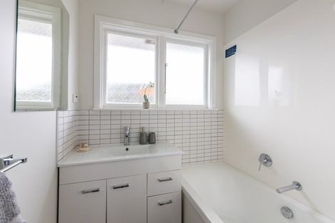 Photo of property in 2/84 Roberta Drive, Somerfield, Christchurch, 8024