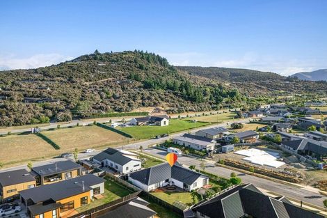 Photo of property in 4 Rua Street, Albert Town, Wanaka, 9305