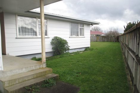 Photo of property in 30 Oakfield Crescent, Pukete, Hamilton, 3200