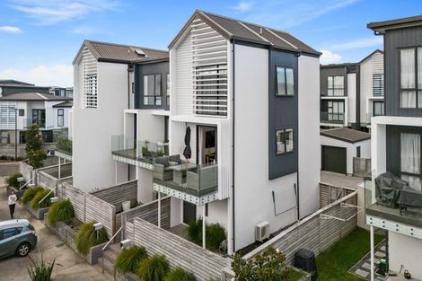 Photo of property in 9 Glenae Lane, Hobsonville, Auckland, 0618