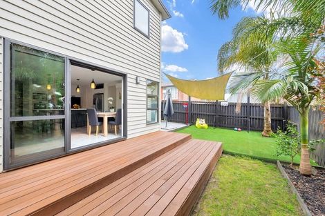 Photo of property in 6a Humphrey Kemp Avenue, Henderson, Auckland, 0612