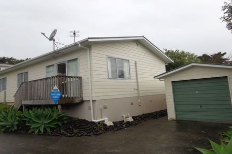 Photo of property in 1/11 Mona Vale, West Harbour, Auckland, 0618