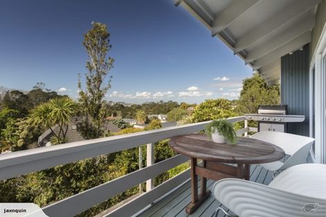Photo of property in 21 Makepiece Place, Chatswood, Auckland, 0626