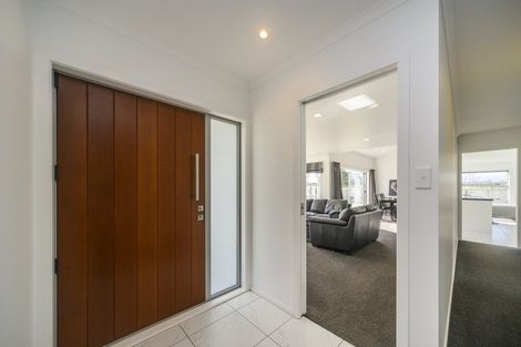 Photo of property in 17 Lorenzo Place, Kelvin Grove, Palmerston North, 4414