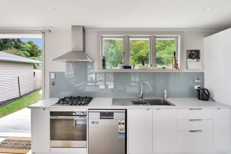 Photo of property in 55 Taylor Terrace, Tawa, Wellington, 5028