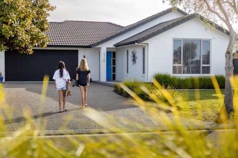 Photo of property in 14 Rota Close, Papamoa Beach, Papamoa, 3118