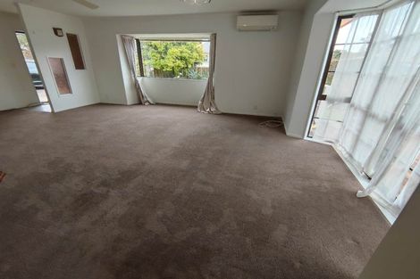 Photo of property in 1/74 Godley Road, Green Bay, Auckland, 0604