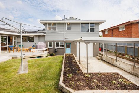Photo of property in 10 Westhaven Grove, Takaro, Palmerston North, 4412