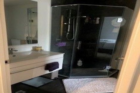 Photo of property in 4/255 Kilmore Street, Christchurch Central, Christchurch, 8011