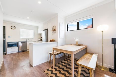 Photo of property in 1/2 Brandon Road, Glen Eden, Auckland, 0602