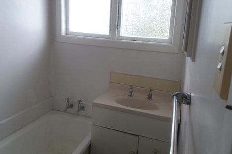 Photo of property in 2/5 Amandale Avenue, Mount Albert, Auckland, 1025