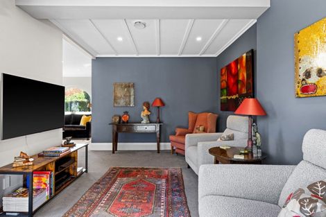 Photo of property in 2 Greenwood Road, Havelock North, 4130