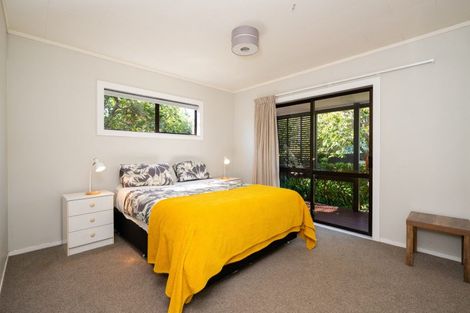 Photo of property in 9 Redwood Place, Te Awanga, 4102