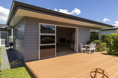 Photo of property in 25 Chateau Crescent, Rangatira Park, Taupo, 3330