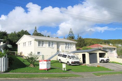 Photo of property in 7 Durham Street, Cannons Creek, Porirua, 5024