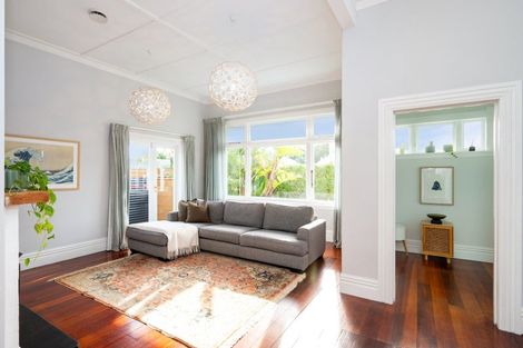 Photo of property in 10 Hall Street, Napier South, Napier, 4110