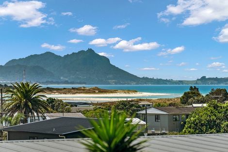 Photo of property in 43 Tuturu View, Ruakaka, 0116