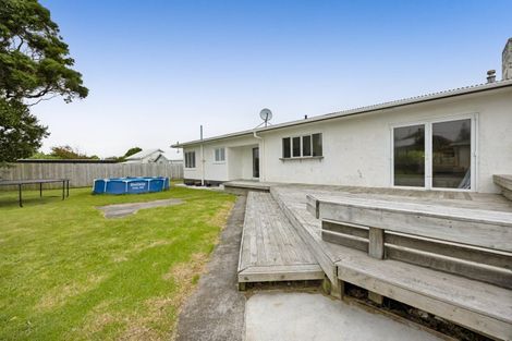 Photo of property in 43 Fox Street, Opunake, 4616