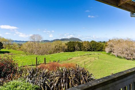 Photo of property in 32 Nikau Lane, Maungaturoto, 0520