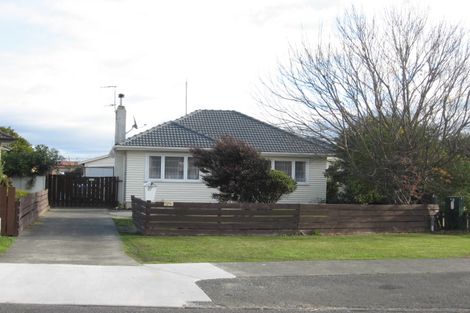 Photo of property in 27 Hillary Crescent, Maraenui, Napier, 4110