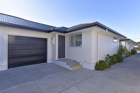 Photo of property in 2/170 Palmers Road, New Brighton, Christchurch, 8083