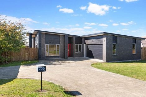 Photo of property in 200 Helenslee Road, Pokeno, 2472