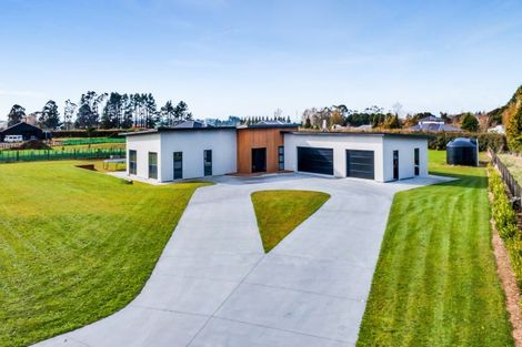 Photo of property in 66d Flint Road, Stratford, 4332