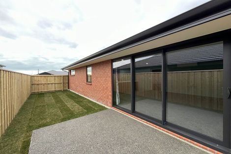 Photo of property in 35 Cousins Street, Woodend, 7691