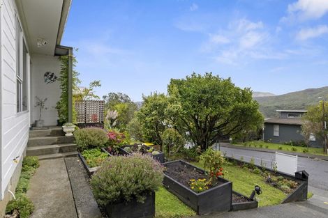 Photo of property in 18a Kingsley Street, Stokes Valley, Lower Hutt, 5019