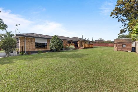 Photo of property in 15 Pounamu Avenue, Greenhithe, Auckland, 0632