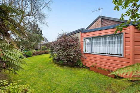 Photo of property in 35 Manu Crescent, Upper Vogeltown, New Plymouth, 4310