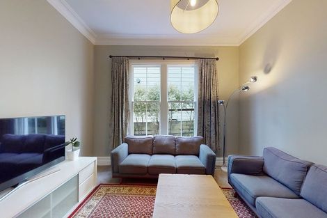 Photo of property in 37 Grove Road, Kelburn, Wellington, 6012