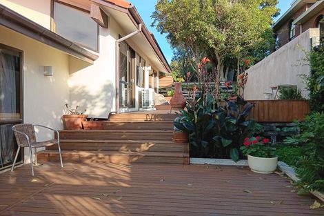 Photo of property in 6 Brigid Place, Mount Pleasant, Christchurch, 8081