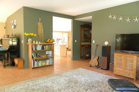 Photo of property in 19a Riverview Road, Kerikeri, 0230