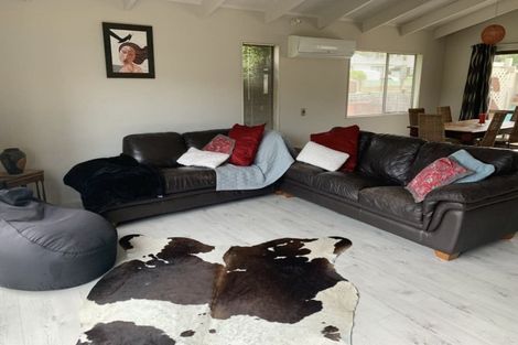 Photo of property in 1 Ely Grove, Wainuiomata, Lower Hutt, 5014